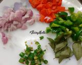 A picture of step 2 of Quinoa Veggies Upma.