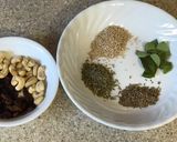 A picture of step 1 of Suki bhaji.