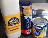 A picture of step 1 of 4 ingredients tiramisu.