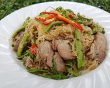 รูปขั้นตอนการทำที่ 6 ของ หมี่กระเฉดคอหมูย่าง