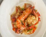 Foto langkah ke 5 dari resep Udang oseng Cabai bawang.