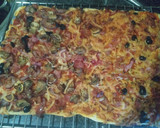 Foto del paso 12 de la receta: Pizza extrafina sabrosa y sin levadura con cerveza