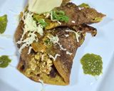 A picture of step 10 of Sprouts lauki paneer chilla.