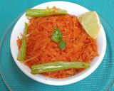 A picture of step 4 of Easy Carrot Toss (chamko).