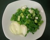 Foto langkah ke 2 dari resep Cumi Udang Saus Padang.