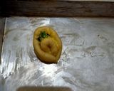 Foto langkah ke 9 dari resep Garlic Flower Bread No Kneed.
