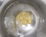 A picture of step 2 of Baked pasta cups.