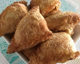 A picture of step 10 of Airfried Chicken Curry Puffs using Store-bought Pratha Dough.