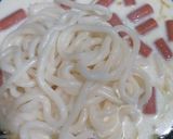 Foto langkah ke 3 dari resep Creamy Udon dengan Brokoli.
