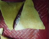 முளைக்கட்டிய பச்சைப்பயறு சமோசா ரெசிபி ஸ்டேப் 6 புகைப்படம்