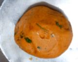 A picture of step 3 of Aloo puri.