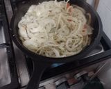 Foto del paso 1 de la receta: Lomito de armado sobre colchón de cebolla acompañado de torrejas mixtas