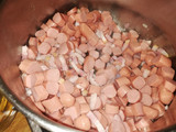 Salchichas enchipotladas con pasta 🍝