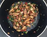 หมูสามชั้นคั่วพริกเกลือ วิธีทำสูตร 4 รูป