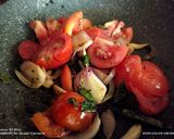 A picture of step 2 of Tomato garlic chutney.