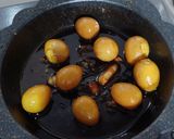 Foto langkah ke 1 dari resep Nasi Bakmoy Ayam Dengan Telur Puyuh Kecap.