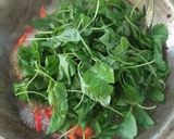 Foto langkah ke 5 dari resep Sayur Bayam Bening Pedas.