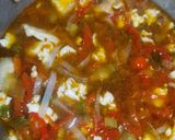 A picture of step 4 of Scramble egg sauce.