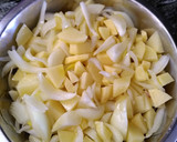 Foto del paso 1 de la receta: Tortilla de patatas y cebolla en Panificadora Lidl