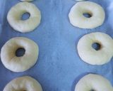 A picture of step 3 of Donut Kentang (Potato donuts).