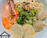 Foto langkah ke 4 dari resep Seafood Noodle Soup.