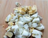 Foto del paso 7 de la receta: Ensalada de guisantes con bacon y salsa de yogurt