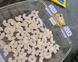A picture of step 4 of Pineapple macaroni.