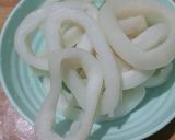 Foto langkah ke 1 dari resep Cumi Goreng Tepung.