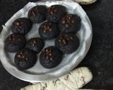 A picture of step 9 of Eggless Soft And Chewy Choco Brownie Cookies(Brookies)Without Oven.