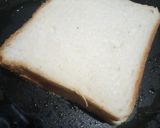 A picture of step 4 of Cheese Bread Sandwich.