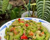 Foto langkah ke 3 dari resep Tumis Pare Udang Rebon.