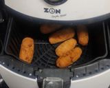 A picture of step 7 of Bread potato nuggets in air fryer.
