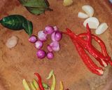 Foto langkah ke 3 dari resep Sambal Goreng Kerang Kentang.