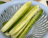 Hình bước làm 2 của món Salad Dưa Chuột Mù Tạt