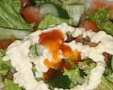 Gambar langkah 2 resipi Salad Tomato Dan Timun Pedas.