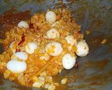 Foto langkah ke 5 dari resep Balado Kentang Telur Puyuh.