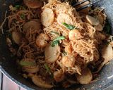 Foto langkah ke 4 dari resep Misoa goreng.