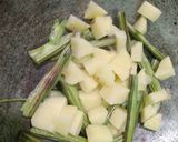 সজনে ঝাল(Sajne jhal recipe in Bengali) রেসিপির ধাপ 2 ছবি