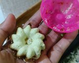 Foto langkah ke 7 dari resep Kue Putu Pandan dengan Cetakan.