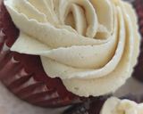 A picture of step 9 of Red velvet cupcakes ❤️.