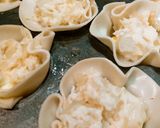 Foto del paso 3 de la receta: Canastitas de cebolla, roquefort y jamón