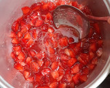 Foto langkah ke 4 dari resep Korean Strawberry Milk Simple,Easy,Ekonomis... 🥛🍓👍.