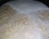 A picture of step 1 of Yellow noodles.