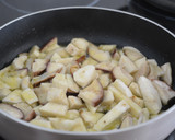 Foto del paso 1 de la receta: Arroz meloso de hongos (boletus edulis)