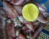 Foto langkah ke 1 dari resep Cumi hitam.