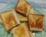 Foto langkah ke 3 dari resep Roti Bakar Lumer.
