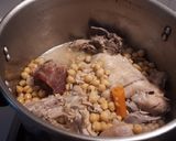 Foto del paso 2 de la receta Caldo de pollo 😊