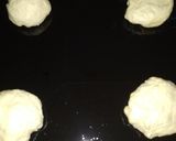 A picture of step 3 of Mini pizzas.