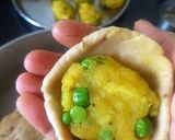 A picture of step 3 of Dal stuffed bati.