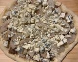 A picture of step 5 of Pear, Gorgonzola and Red Onion Pizza.